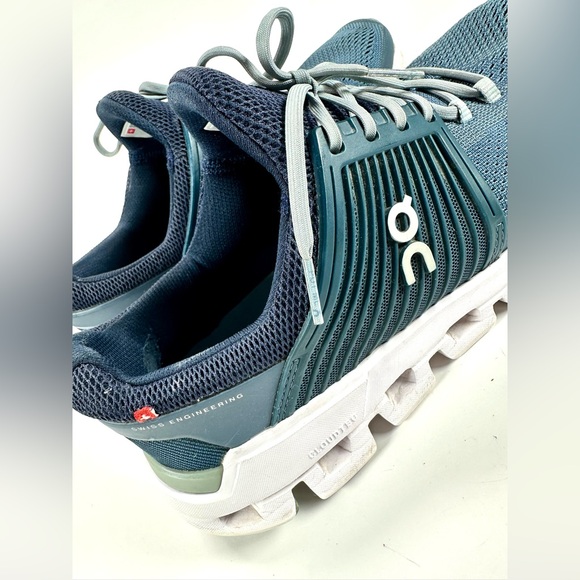 On Running on Cloud Cloudtec Helion Men's Shoes - Picture 7 of 13